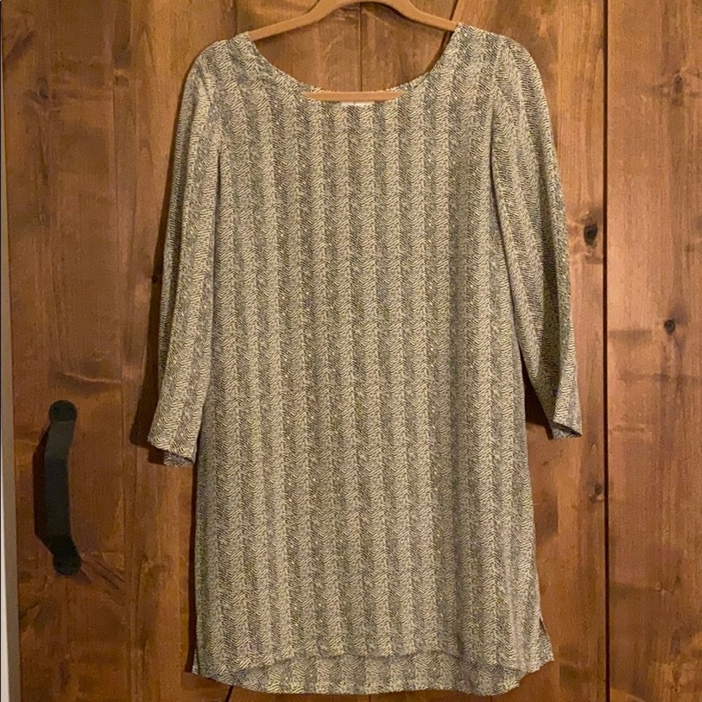 Joie silk 3/4 sleeve dress, black + white chevron!